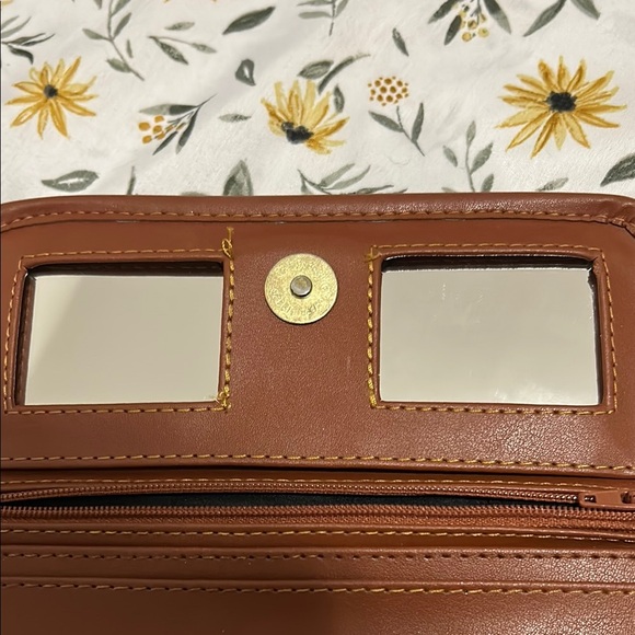 Dooney&Bourke Vintage Black Pebbled Wallet with Checkbook - Picture 7 of 10